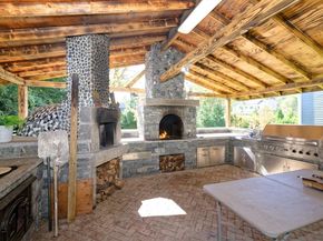 22 Jacobs Rd, Southbridge MA 01550
