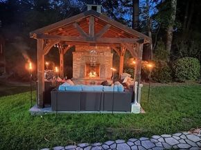 22 Jacobs Rd, Southbridge MA 01550