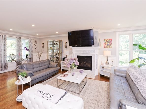 22 Jacobs Rd, Southbridge MA 01550