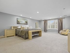 35 Andrea Cir 35, Needham MA 02494