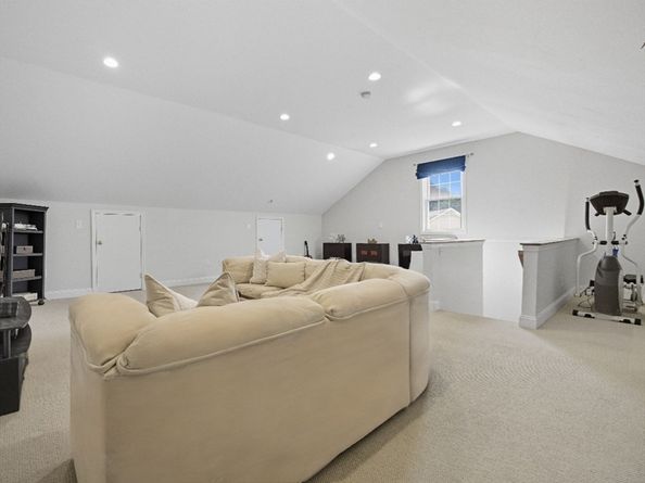35 Andrea Cir 35, Needham MA 02494