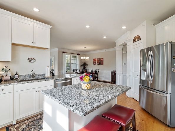 2 Francis Dr 412, Andover MA 01810