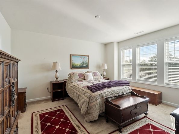 2 Francis Dr 412, Andover MA 01810