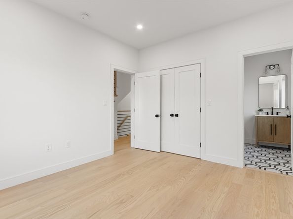 43-45 Walker Street 43, Newton MA 02460