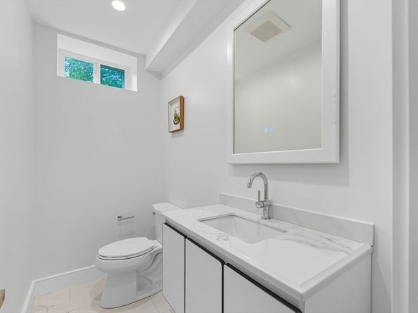 22 Lincoln Road, Lincoln MA 01773