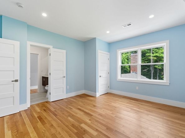 22 Lincoln Road, Lincoln MA 01773