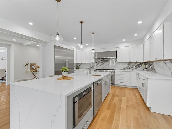 22 Lincoln Road, Lincoln MA 01773