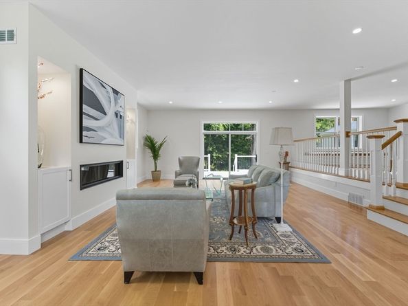 22 Lincoln Road, Lincoln MA 01773