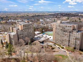 250 Hammond Pond Parkway 102N, Newton MA 02467