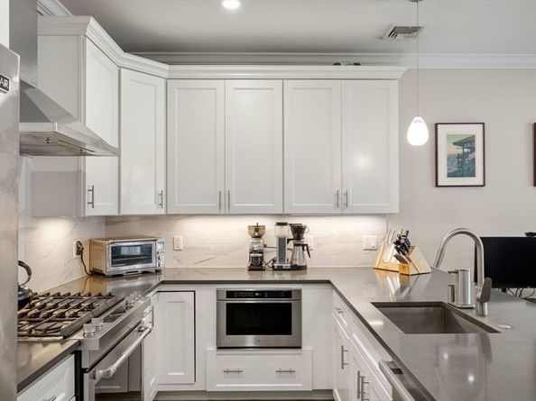 205 W. 8th  St 5, Boston MA 02127