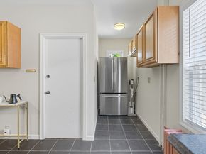 20 Rice St 2, Brookline MA 02445