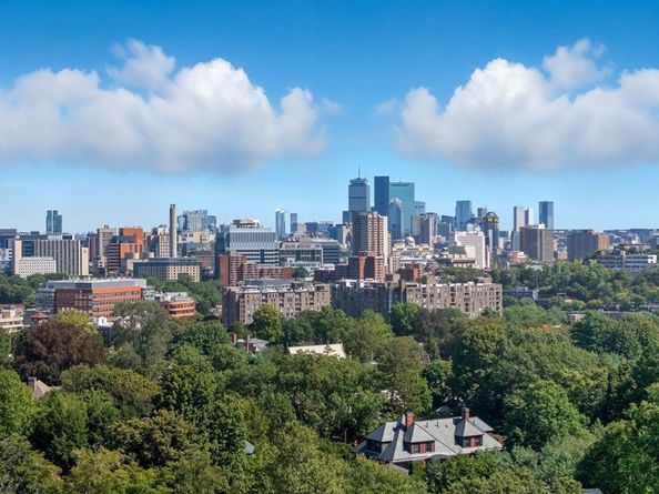 20 Rice St 2, Brookline MA 02445