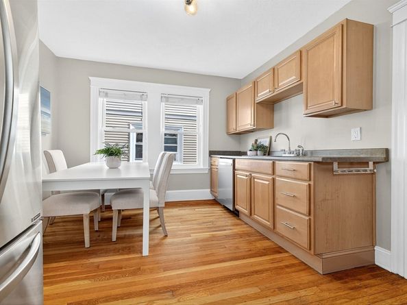 187 Florence St 2L, Boston MA 02131