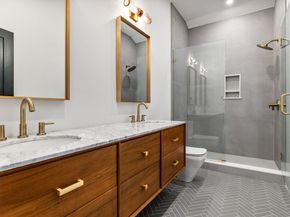 520 East Broadway 2, Boston MA 02127
