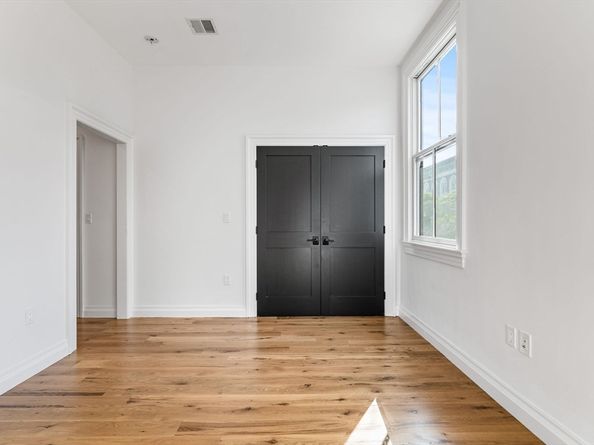 520 East Broadway 2, Boston MA 02127