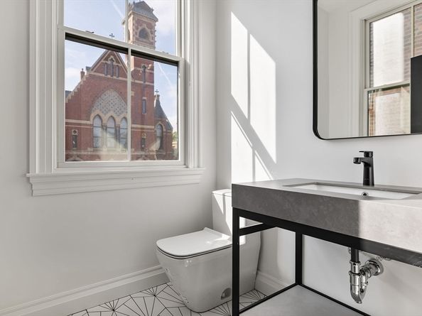 520 East Broadway 2, Boston MA 02127