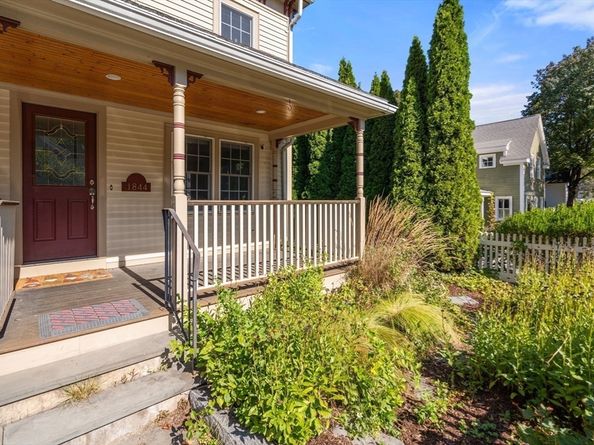 1844 Main St 1844, Concord MA 01742
