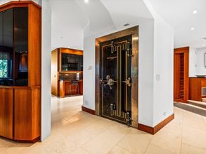 55 Leicester St, Brookline MA 02445