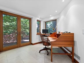 55 Leicester St, Brookline MA 02445