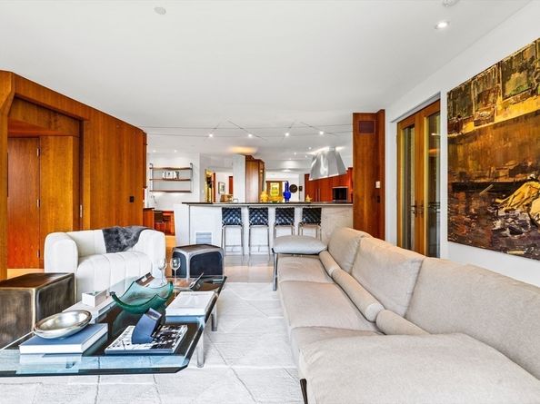 55 Leicester St, Brookline MA 02445