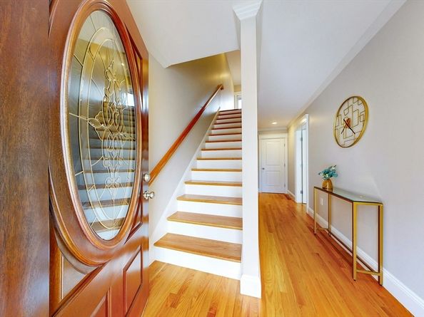 209 W 2nd St, Boston MA 02127