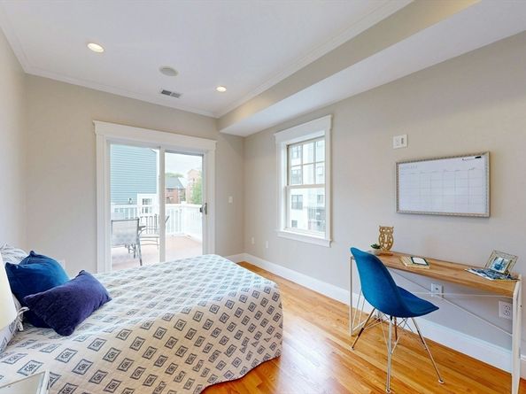 209 W 2nd St, Boston MA 02127