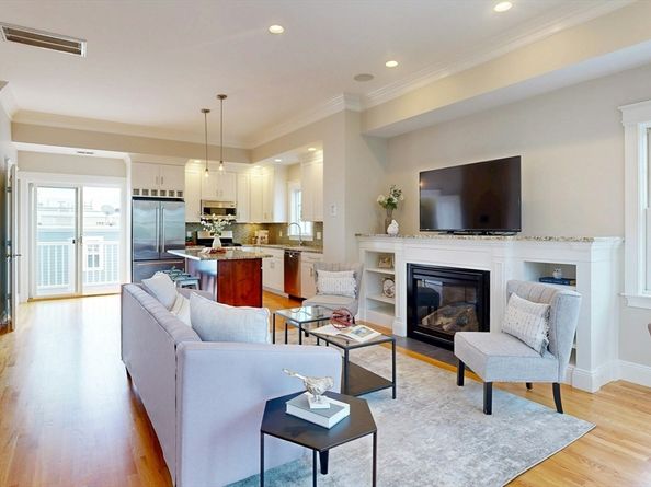 209 W 2nd St, Boston MA 02127