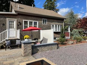 317 Old Center St., Middleboro MA 02346