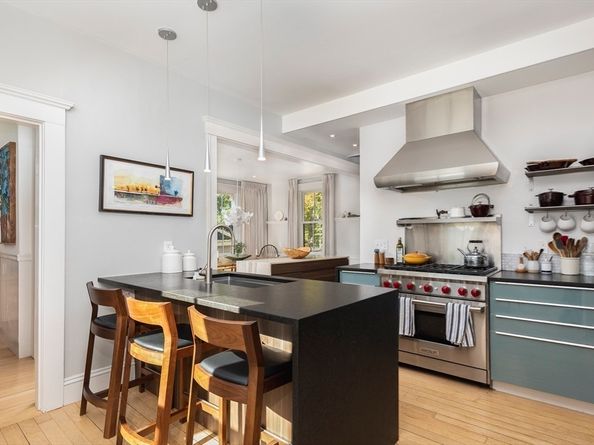4 Ballast Lane, Marblehead MA 01945