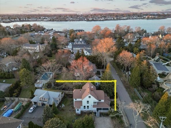 4 Ballast Lane, Marblehead MA 01945