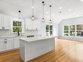 71 Readville St A, Boston MA 02136