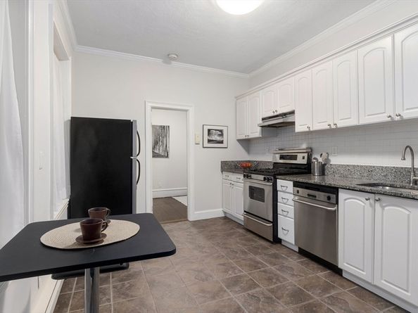 53 Garden St 2, Boston MA 02114