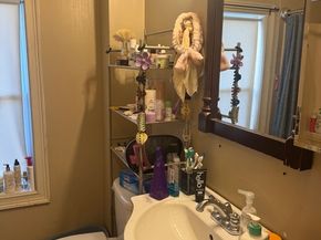 58 Arlington St, Fitchburg MA 01420