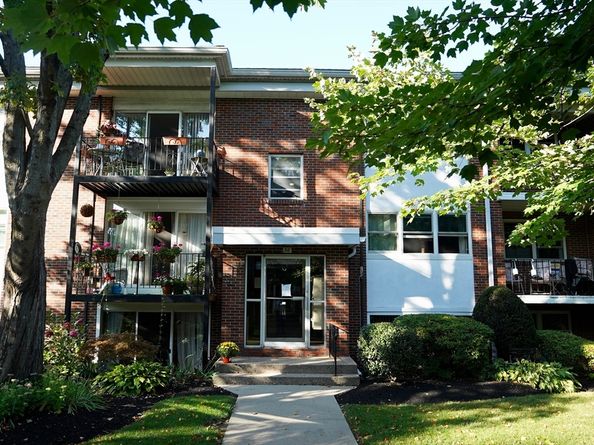 36 Pleasant Dr 42, Stoughton MA 02072