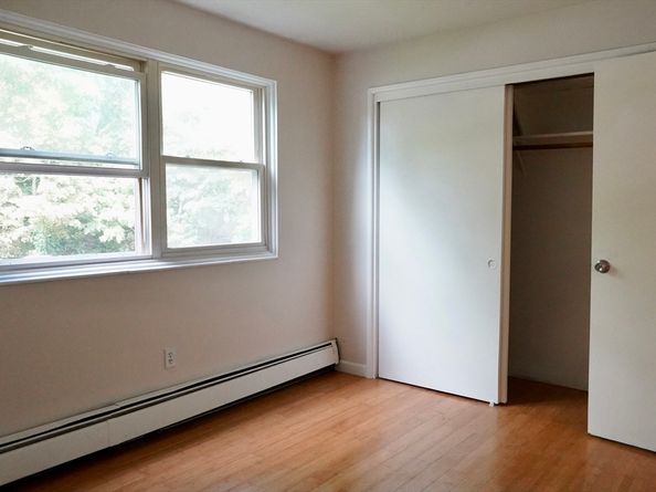 36 Pleasant Dr 42, Stoughton MA 02072