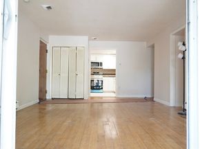 36 Pleasant Dr 42, Stoughton MA 02072