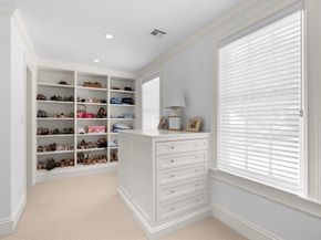 26 Longmeadow Dr, Westwood MA 02090