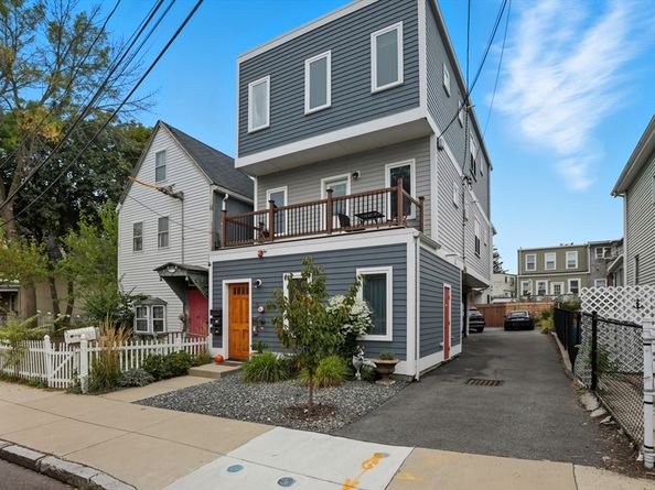 15 Swift Ter 3, Boston MA 02128
