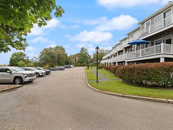 1 Boatswains Way 1, Chelsea MA 02150