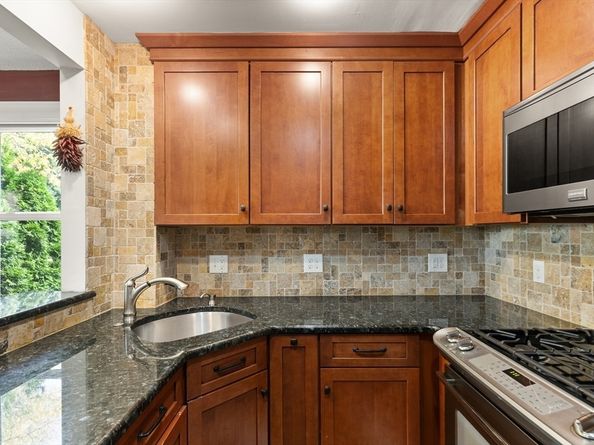 1 Boatswains Way 1, Chelsea MA 02150