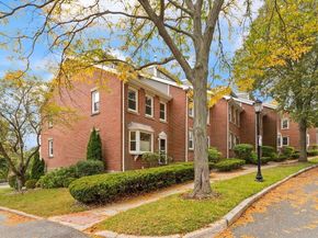 1 Boatswains Way 1, Chelsea MA 02150