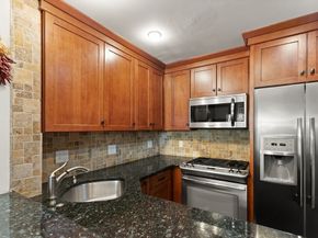 1 Boatswains Way 1, Chelsea MA 02150