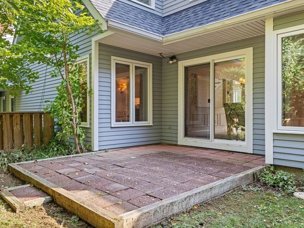 4 Farmer Road 4, Milton MA 02186