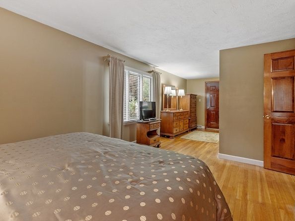 24 Vaine St, Winchendon MA 01475
