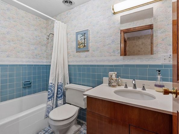 24 Vaine St, Winchendon MA 01475