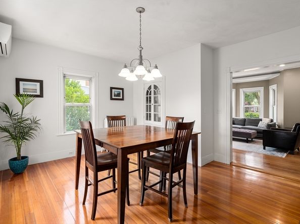 639 Pleasant St 639, Milton MA 02186