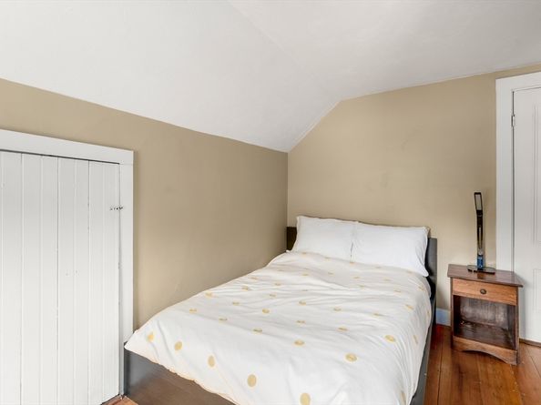 639 Pleasant St 639, Milton MA 02186