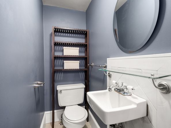 639 Pleasant St 639, Milton MA 02186
