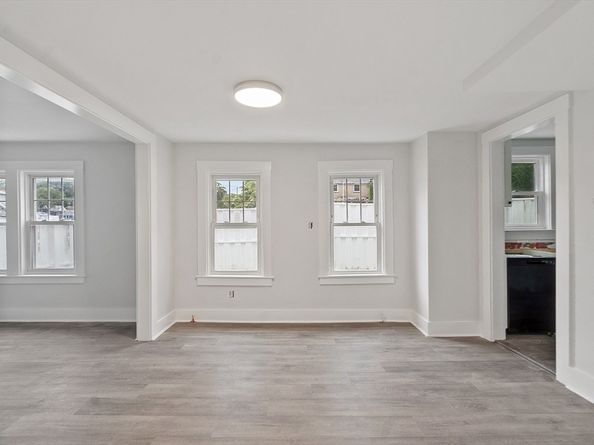 98 Seminole Ave, Waltham MA 02451