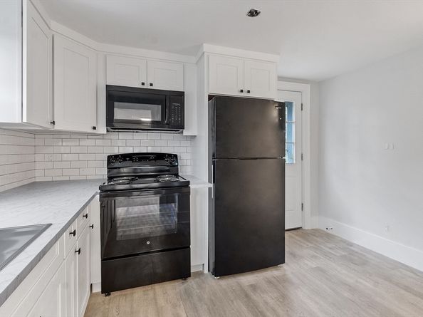 98 Seminole Ave, Waltham MA 02451